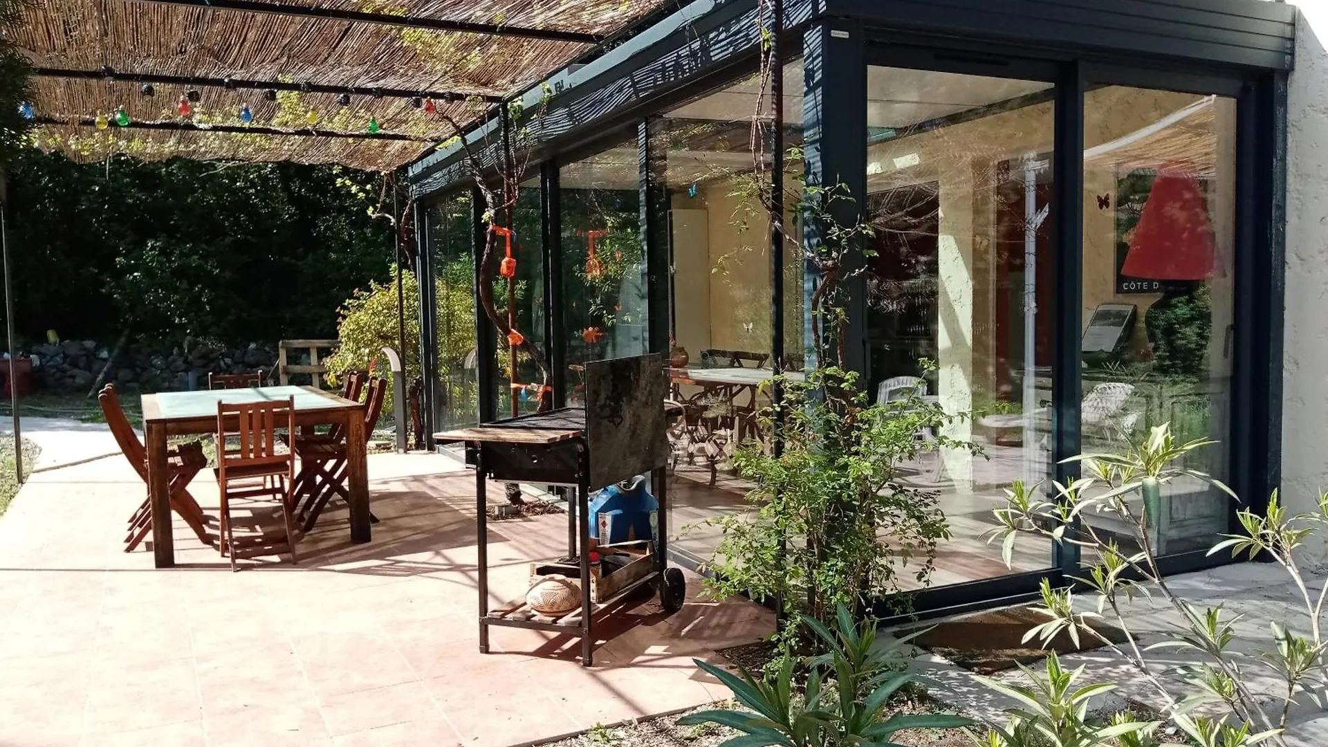 Hotel Au Mas Saint Pierre Pignans Pensjonat